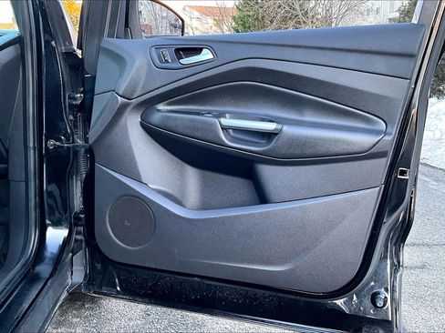 Used 2016 Ford Escape Titanium image 23