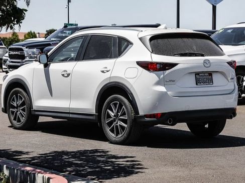 Used 2018 MAZDA CX-5 Touring w/ Preferred Equipment Package FWD image 2