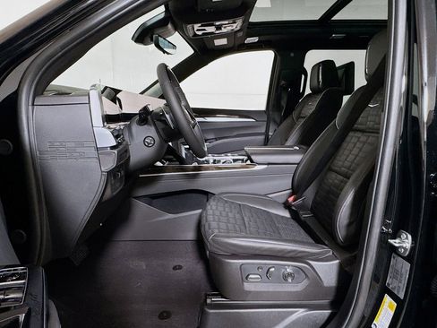 New 2026 Cadillac Escalade ESV Platinum Sport AWD/4WD image 12
