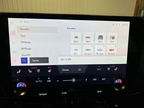 Used 2024 Lexus NX 300h AWD w/ Luxury Package image 17