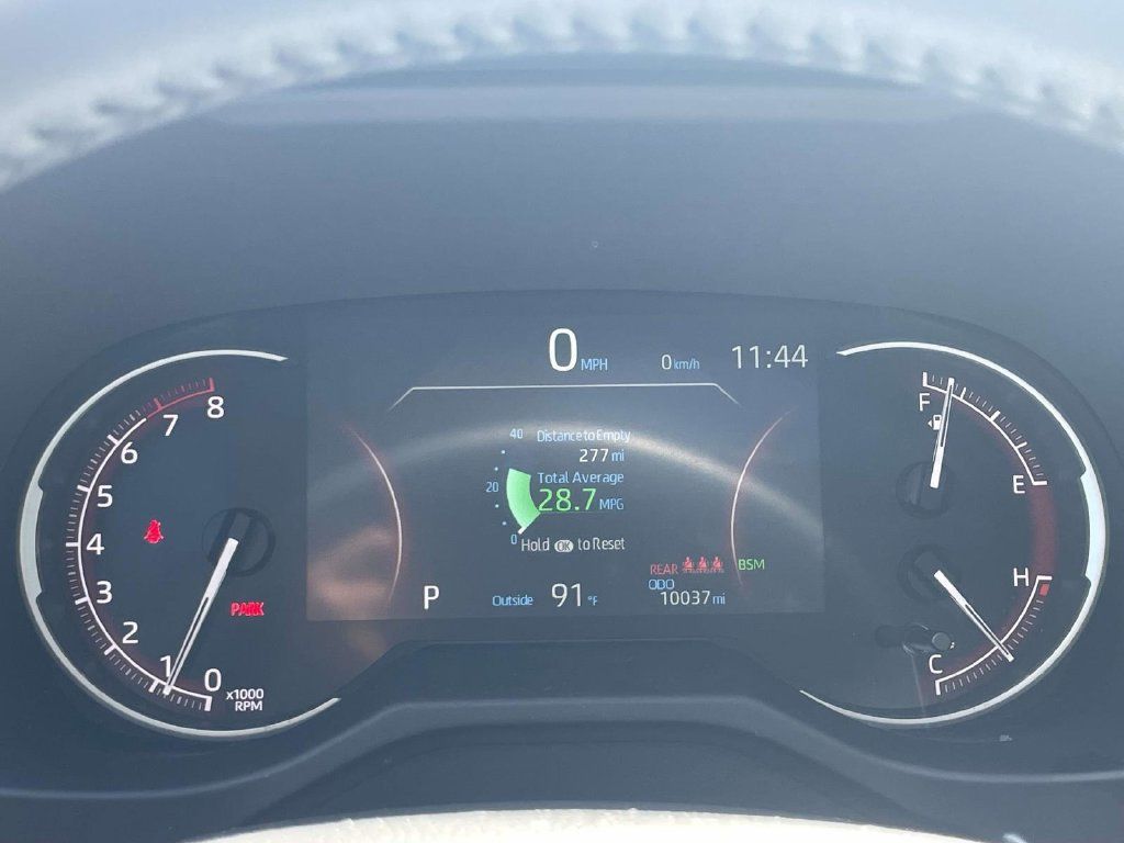Used 2025 Toyota RAV4 XLE Premium FWD image 22