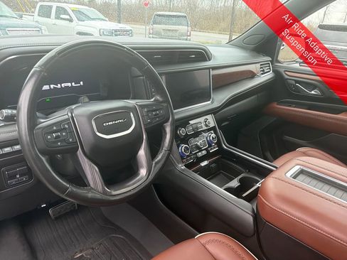 Used 2023 GMC Yukon Denali Ultimate image 14