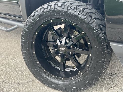 Used 2017 Chevrolet Silverado 1500 LT w/ All Star Edition AWD/4WD image 7
