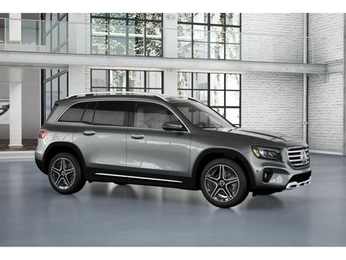 New 2026 Mercedes-Benz GLB 250 image 13