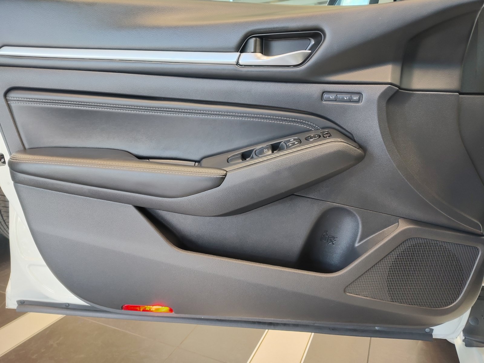 Used 2019 Nissan Altima 2.0 Platinum FWD image 30