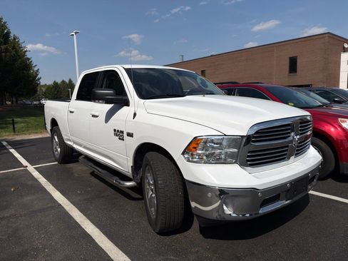 Used 2019 RAM 1500 Big Horn AWD/4WD image 4