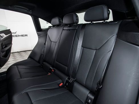 Used 2025 BMW i4 eDrive40 w/ Parking Assistance Package image 20