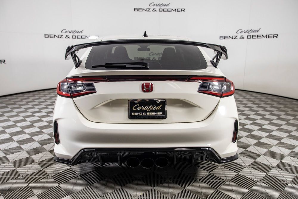 Used 2025 Honda Civic Type R image 8