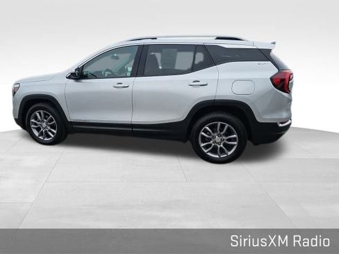 Used 2022 GMC Terrain SLT image 15