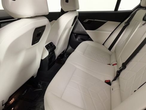 Used 2024 BMW 530i xDrive image 38