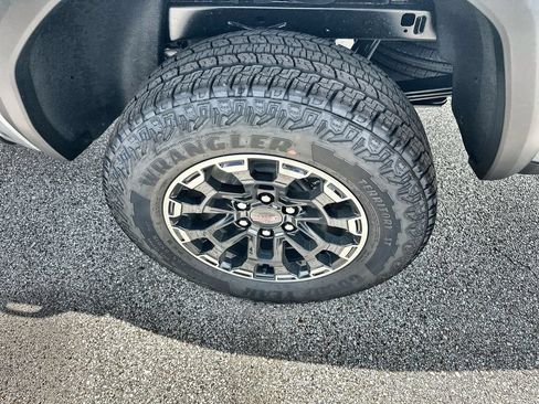 New 2026 GMC Canyon AT4 w/ Technology Plus Package AWD/4WD image 12