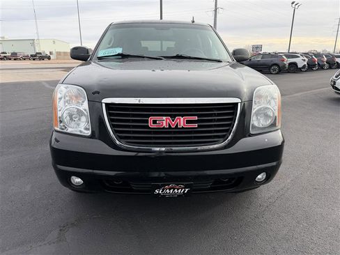 Used 2012 GMC Yukon XL SLT w/ SLT-2 Equipment Package image 3