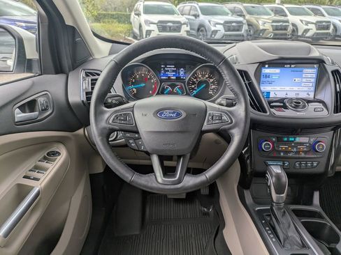 Used 2019 Ford Escape Titanium image 16