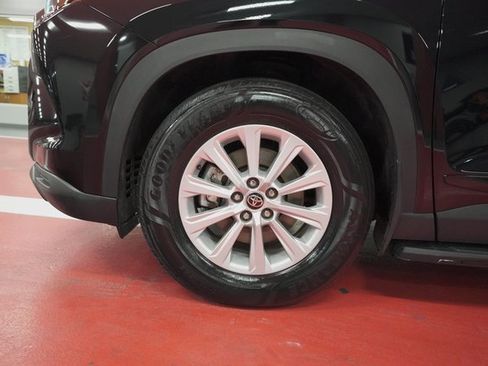 Certified 2024 Toyota Grand Highlander XLE image 34