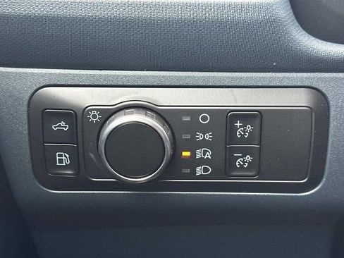 New 2025 Ford Maverick XL image 24