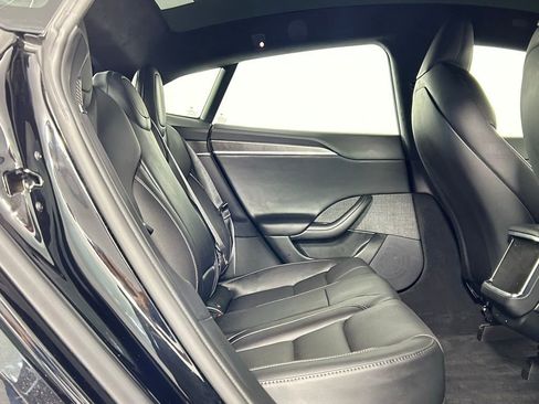 Used 2021 Tesla Model S Plaid image 13