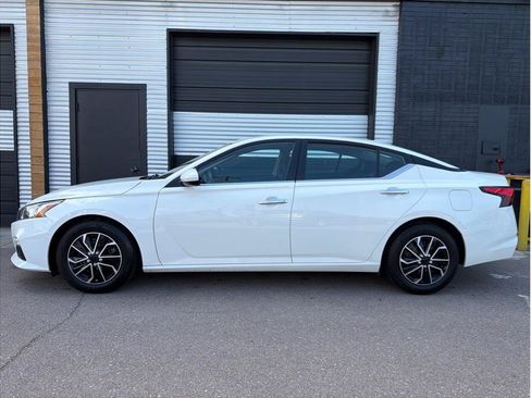 Used 2020 Nissan Altima 2.5 S FWD image 6