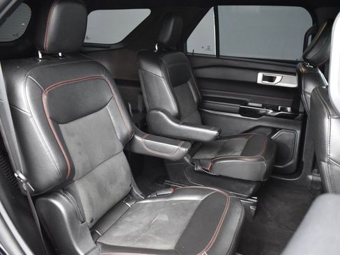 Used 2022 Ford Explorer ST-Line w/ Class IV Trailer Tow Package image 31