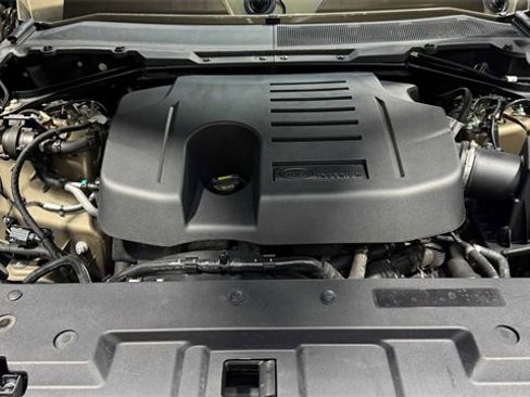 Used 2020 Land Rover Defender 110 SE image 38