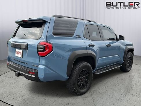 Used 2025 Toyota 4Runner TRD Off-Road Premium AWD/4WD image 6