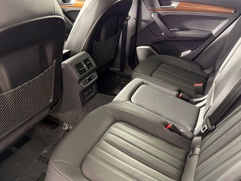 Used 2023 Audi Q5 2.0T Premium Plus w/ Premium Plus Package image 11