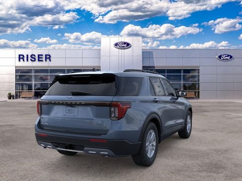 New 2026 Ford Explorer Active w/ Active Comfort Package RWD image 8