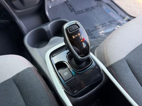 Used 2021 Chevrolet Bolt LT image 25