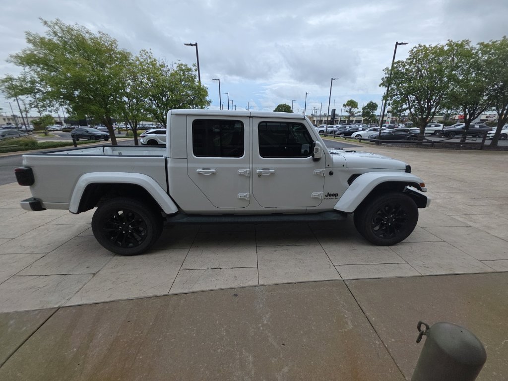 Used 2023 Jeep Gladiator Overland AWD/4WD image 5