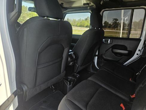 Used 2020 Jeep Wrangler Unlimited Sport S AWD/4WD image 26