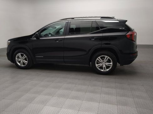 Used 2022 GMC Terrain SLE w/ Driver Convenience Package image 3