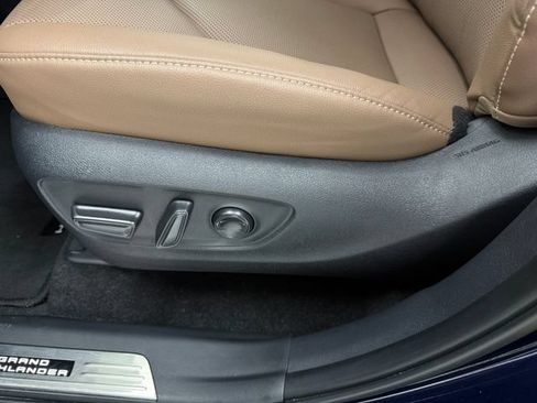 Used 2026 Toyota Grand Highlander AWD image 28