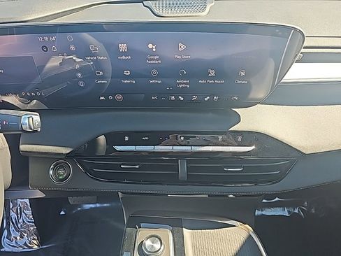 New 2026 Buick Enclave Avenir w/ Super Cruise Package image 25