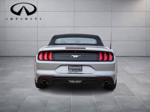 Used 2022 Ford Mustang Premium image 6
