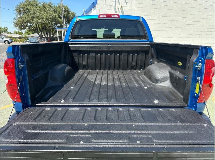 Used 2018 Toyota Tundra SR5 w/ TRD Off Road Package AWD/4WD image 20