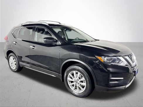 Used 2020 Nissan Rogue SV image 5