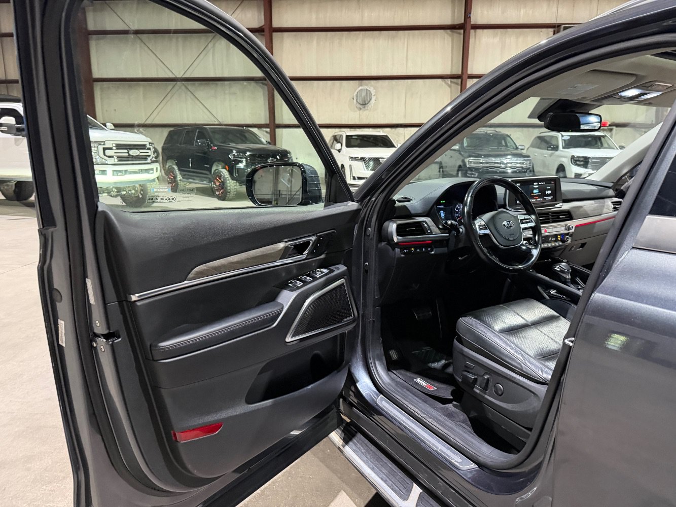 Used 2021 Kia Telluride SX w/ Towing Package AWD/4WD image 12