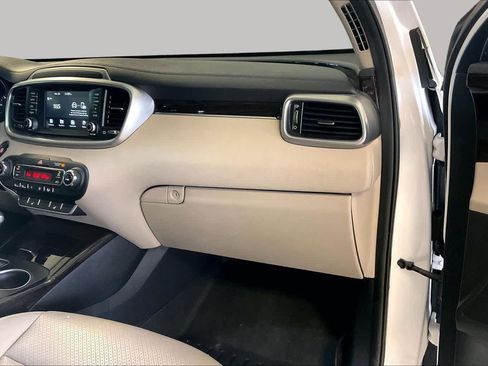 Used 2020 Kia Sorento EX FWD image 17