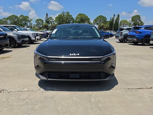 New 2026 Kia K4 FWD image 3