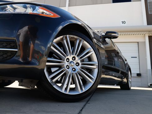 Used 2011 Jaguar XJ L Supercharged image 25