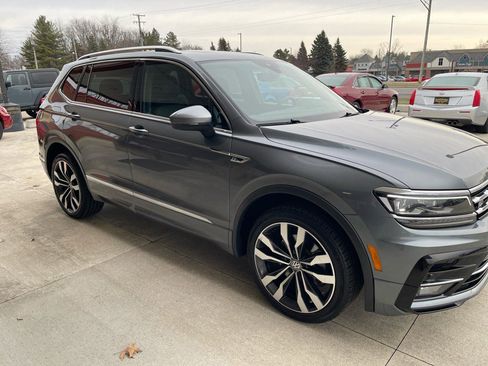 Used 2021 Volkswagen Tiguan SEL Premium R-Line image 8