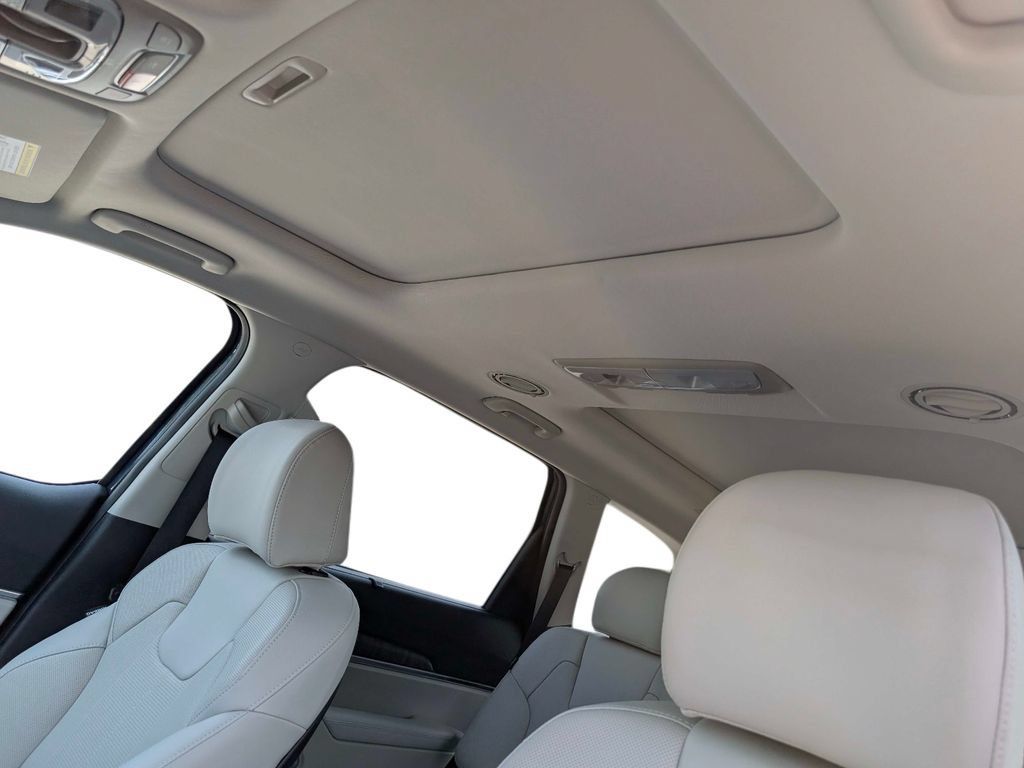 Certified 2025 Kia Telluride SX FWD image 21