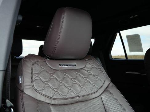 New 2026 Ford Explorer Platinum w/ LUX Leather Package image 23