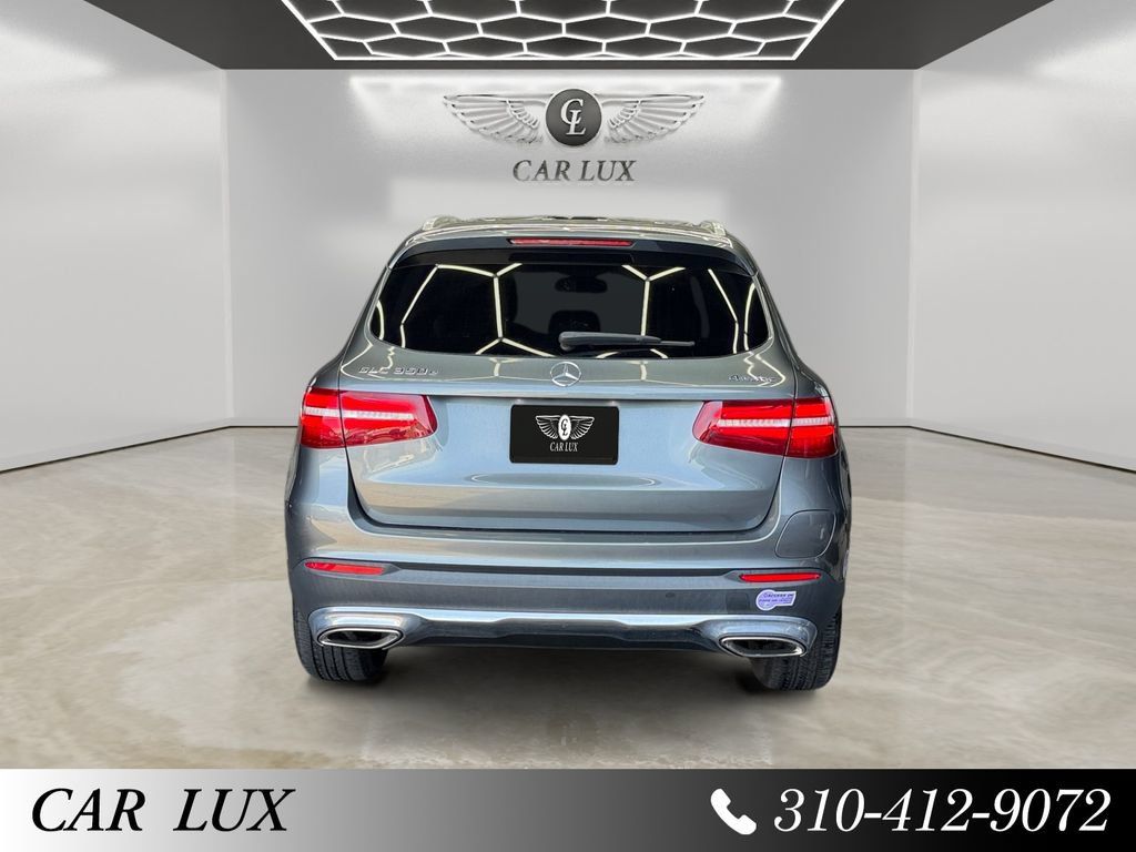 Used 2019 Mercedes-Benz GLC 350e 4MATIC w/ Premium Package image 4