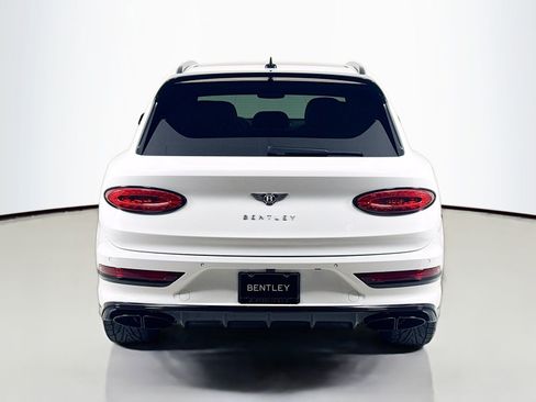 Certified 2023 Bentley Bentayga AWD/4WD image 7