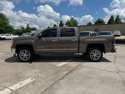 Used 2015 GMC Sierra 1500 SLT w/ SLT Crew Cab Value Package AWD/4WD image 2