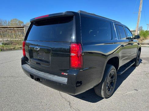 Used 2019 Chevrolet Suburban LT w/ Z71 Midnight Edition image 3