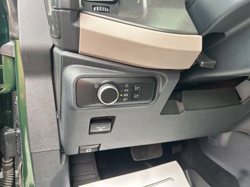 Used 2024 Ford Bronco Wildtrak image 15