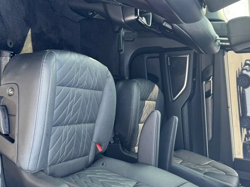 Used 2025 Kia Telluride SX X-Line AWD/4WD image 38
