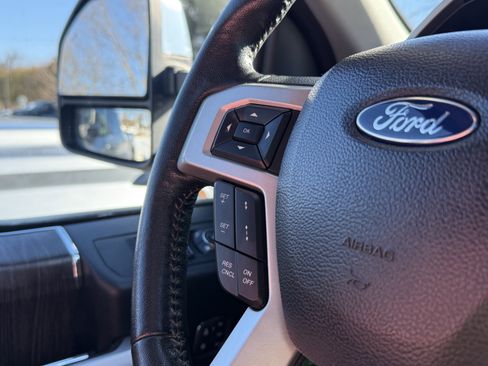 Used 2020 Ford F350 Lariat w/ Lariat Ultimate Package image 20