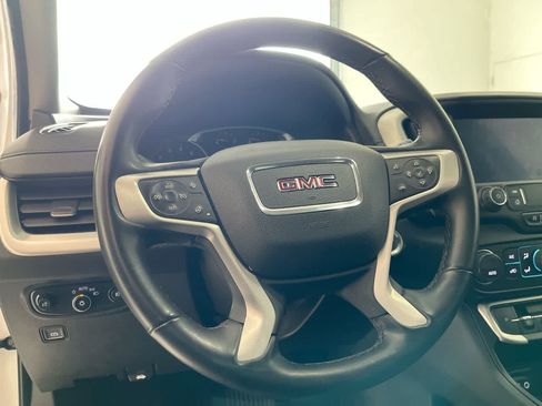 Used 2024 GMC Terrain SLT AWD/4WD image 14